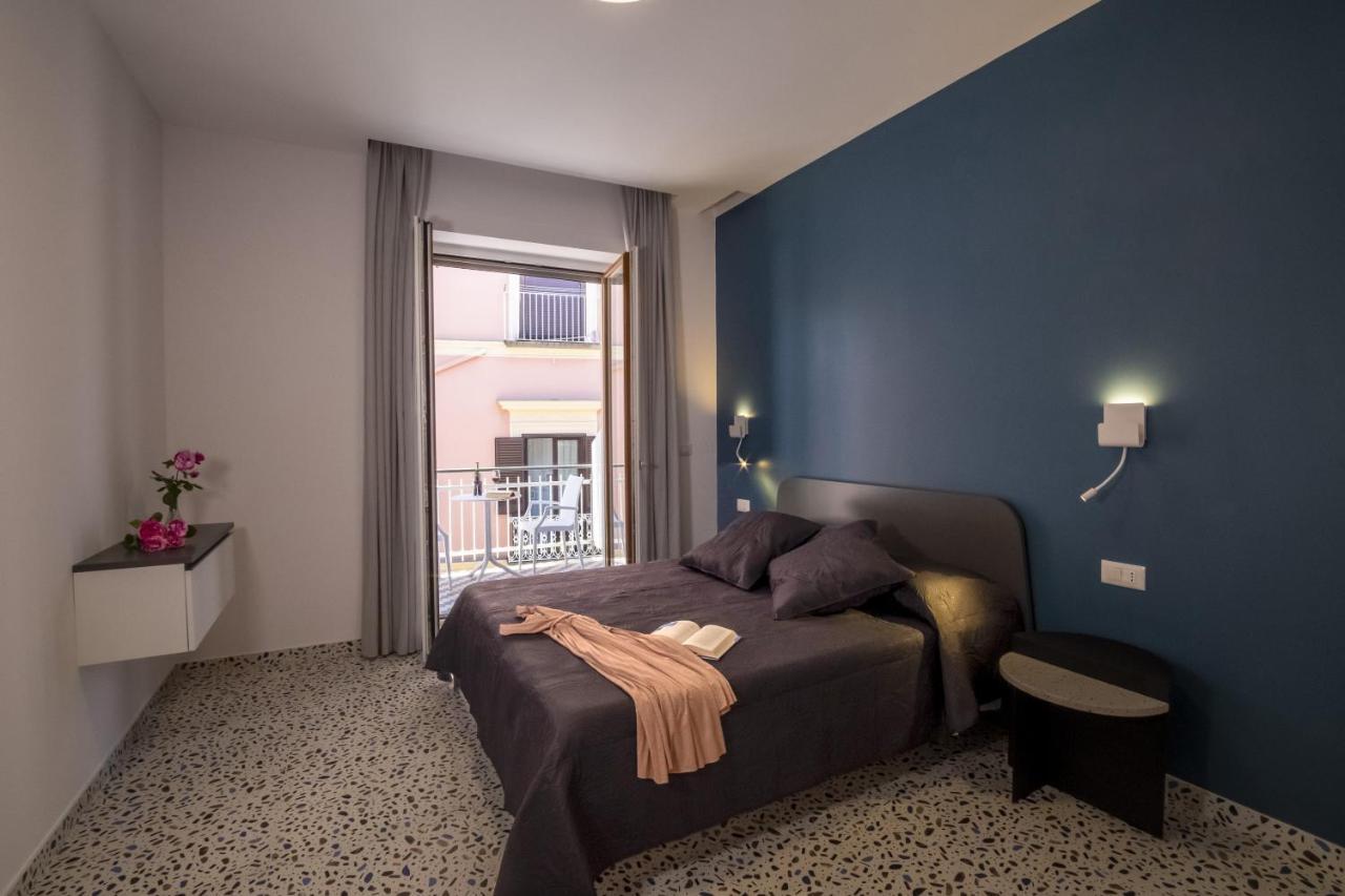 Neva Suites Massa Lubrense Sorrento Coast Eksteriør billede